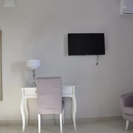 Boutique Mamabels 2* מוחקאר