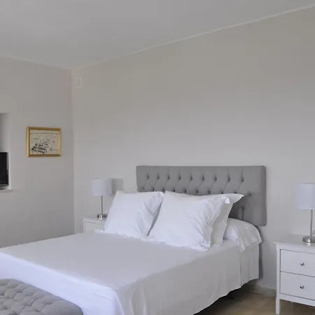 Mamabels Hotel 2*