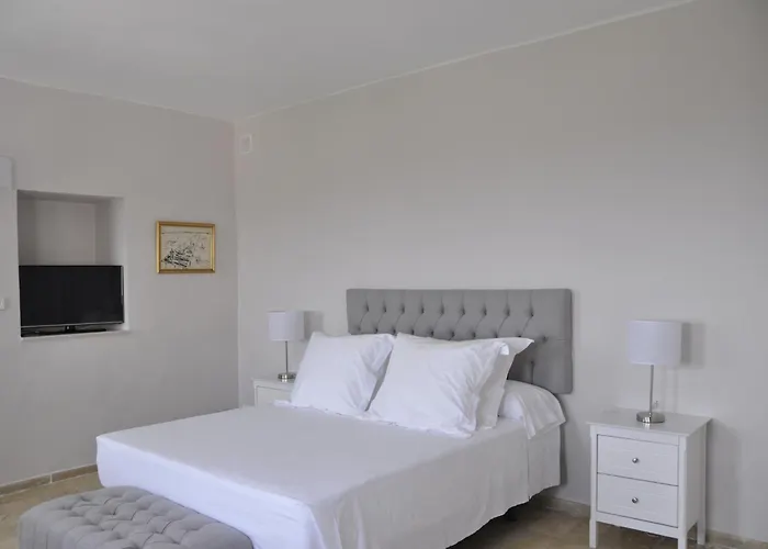 Boutique Mamabels Hotel 2*